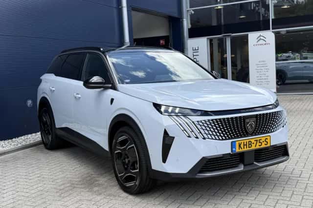Peugeot 5008 (2026) thumbnail 3