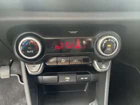 Kia Picanto (2024) thumbnail 18