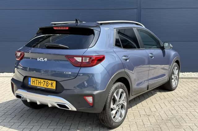 Kia Stonic (2025) thumbnail 3