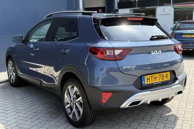Kia Stonic (2025) thumbnail 5