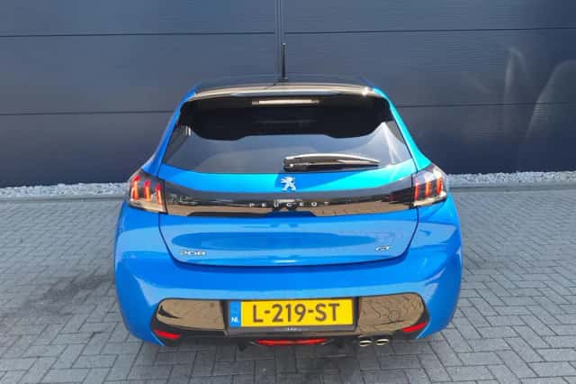 Peugeot 208 (2021) thumbnail 3