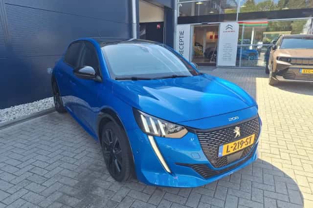 Peugeot 208 (2021) thumbnail 4