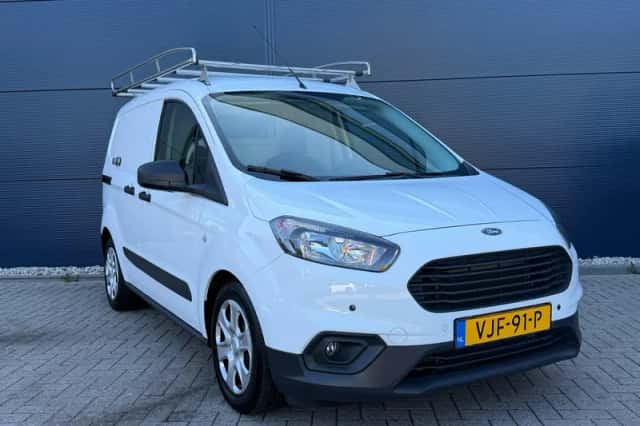 Ford Transit Courier (2021) thumbnail 5