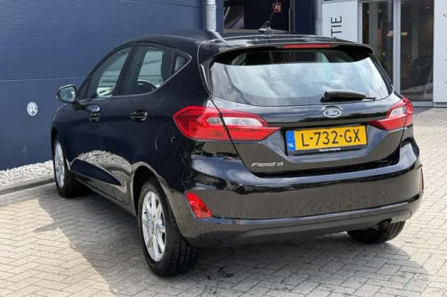 Ford Fiesta (2021) thumbnail 4