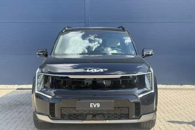 Kia EV9 (2026) thumbnail 2