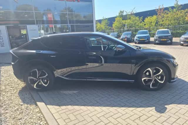Kia EV6 (2022) thumbnail 4
