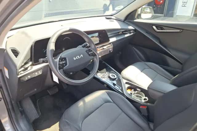 Kia Niro (2022) thumbnail 4
