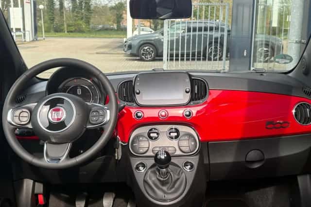 Fiat 500C (2022) thumbnail 2