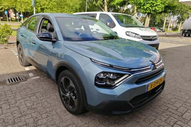 Citroën ë-C4 (2024) thumbnail 2
