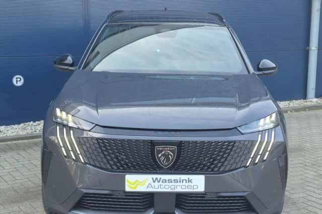 Peugeot 5008 (2026) thumbnail 2