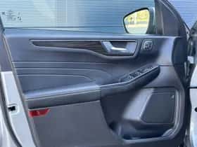 Ford Kuga (2022) thumbnail 11