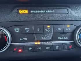Ford Kuga (2022) thumbnail 29