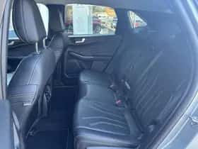 Ford Kuga (2022) thumbnail 7