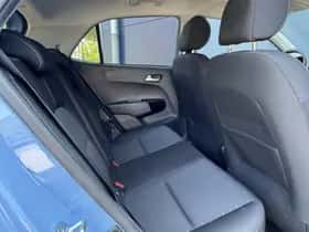 Kia Picanto (2022) thumbnail 18