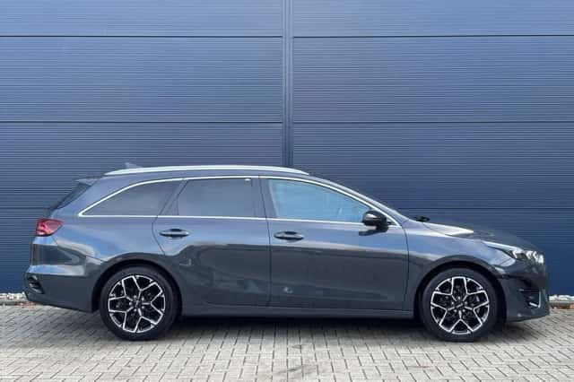 Kia Ceed Sportswagon (2024) thumbnail 4