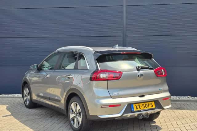 Kia Niro (2019) thumbnail 3