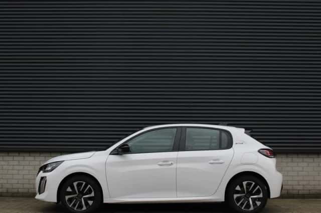 Peugeot 208 (2025) thumbnail 5