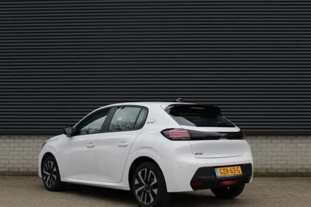 Peugeot 208 (2025) thumbnail 6