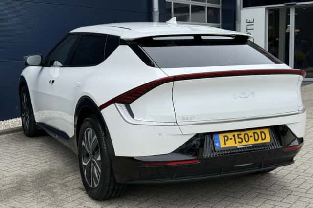 Kia EV6 (2022) thumbnail 5