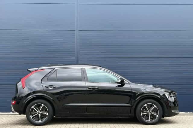 Kia Niro (2022) thumbnail 4