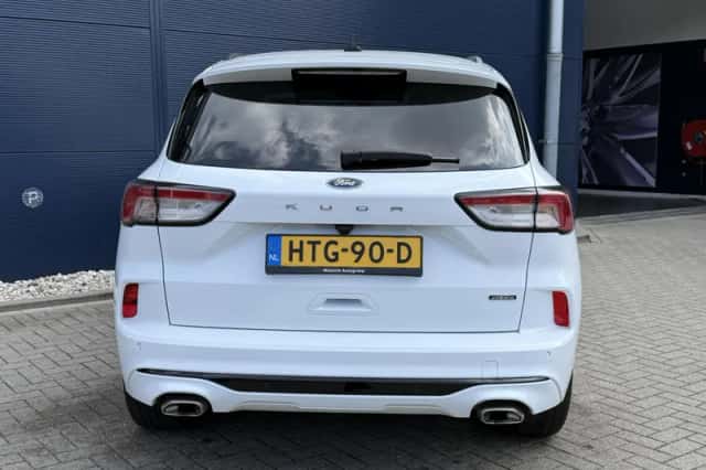 Ford Kuga (2024) thumbnail 6