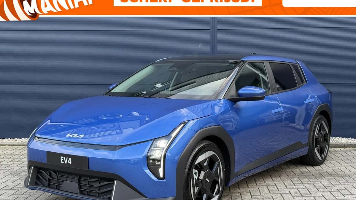Kia EV4 (2026) — foto 1