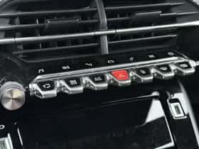 Peugeot 2008 (2023) thumbnail 14