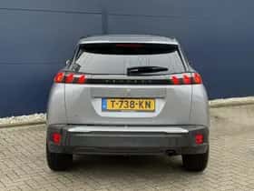 Peugeot 2008 (2023) thumbnail 5