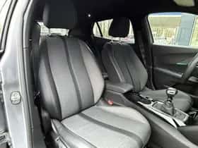 Peugeot 2008 (2023) thumbnail 10