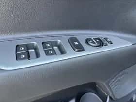 Kia Stonic (2025) thumbnail 11