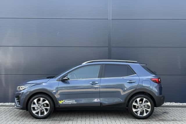 Kia Stonic (2025) thumbnail 3