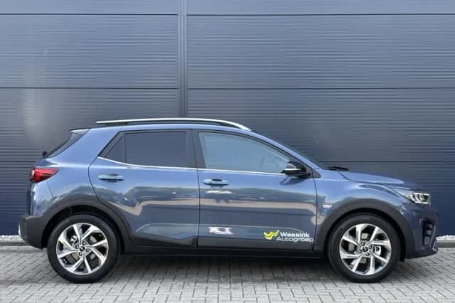 Kia Stonic (2025) thumbnail 6