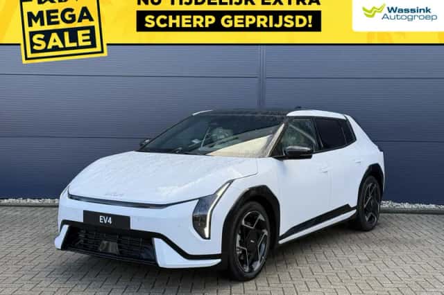 Kia EV4 (2026) thumbnail 1