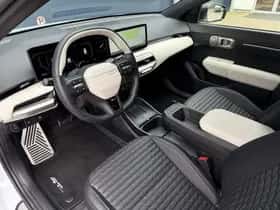 Kia EV4 (2026) thumbnail 19