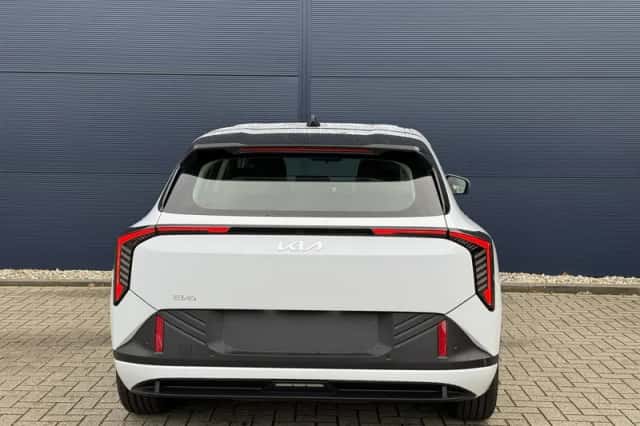 Kia EV4 (2026) thumbnail 4