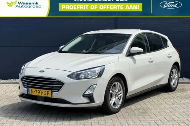 Ford Focus (2021) thumbnail 1