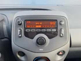 Peugeot 108 (2021) thumbnail 16