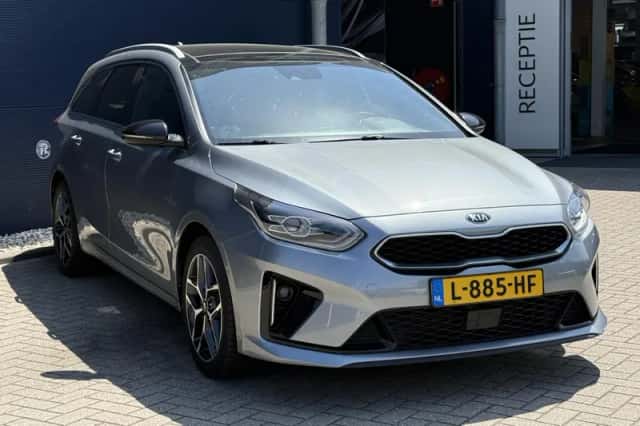 Kia Ceed Sportswagon (2021) thumbnail 6