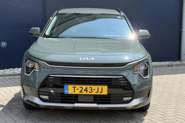 Kia Niro (2023) thumbnail 2