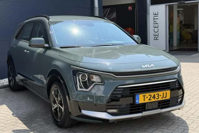 Kia Niro (2023) thumbnail 3