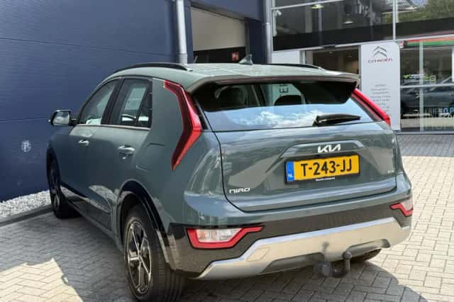 Kia Niro (2023) thumbnail 4