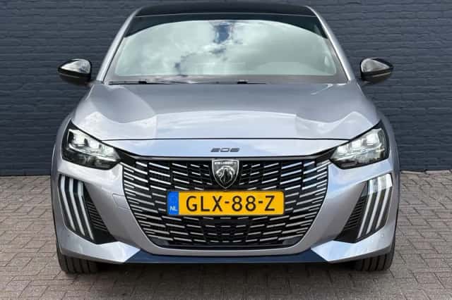 Peugeot 208 (2024) thumbnail 2
