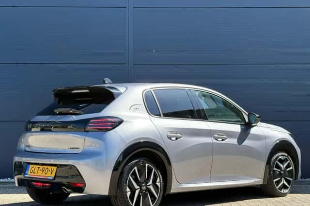Peugeot 208 (2024) thumbnail 5