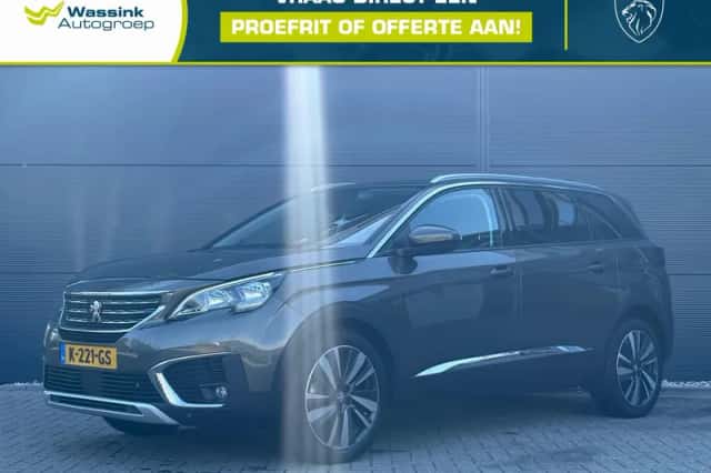 Peugeot 5008 (2021) thumbnail 1