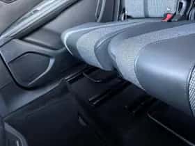 Peugeot 5008 (2021) thumbnail 11