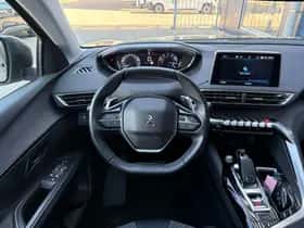 Peugeot 5008 (2021) thumbnail 15