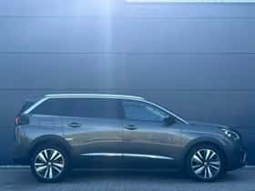Peugeot 5008 (2021) thumbnail 4