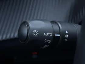 Peugeot 2008 (2022) thumbnail 22