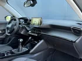 Peugeot 2008 (2022) thumbnail 7