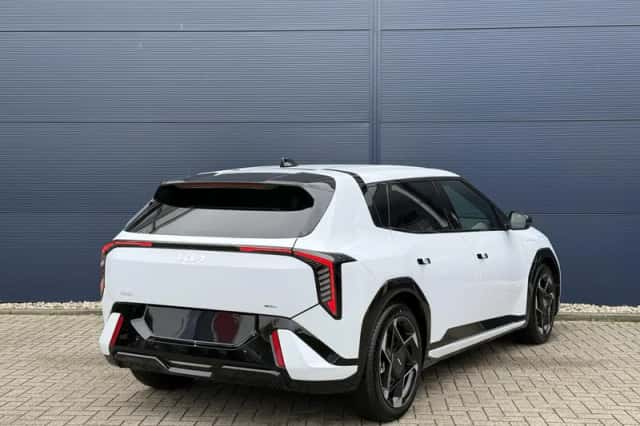Kia EV4 (2026) thumbnail 5